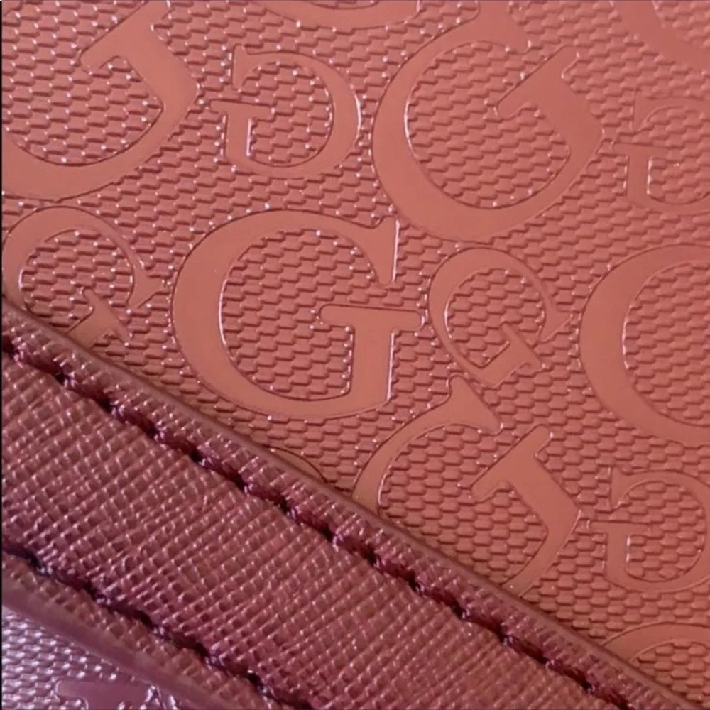 Guess nwt burgundy